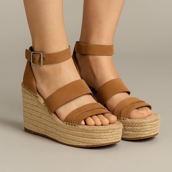 520- Dolce Vita Wedges Saddle Suede Size 9.5 Tan Color NWT - Picture 1 of 9